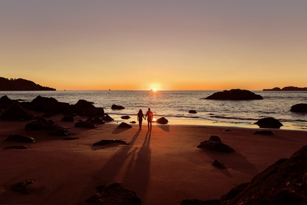 Labuan Bajo Phinisi Honeymoon: Romantic Private Charters for Couples